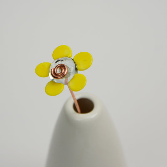 Lemon Yellow Daisy, Single Stem