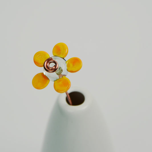 Warm Yellow Daisy, Single Stem